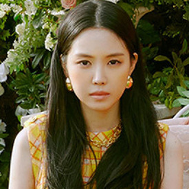 손나은